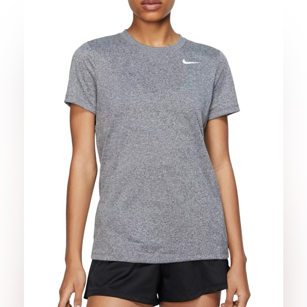 Nike Tee - Picture 3 of 7